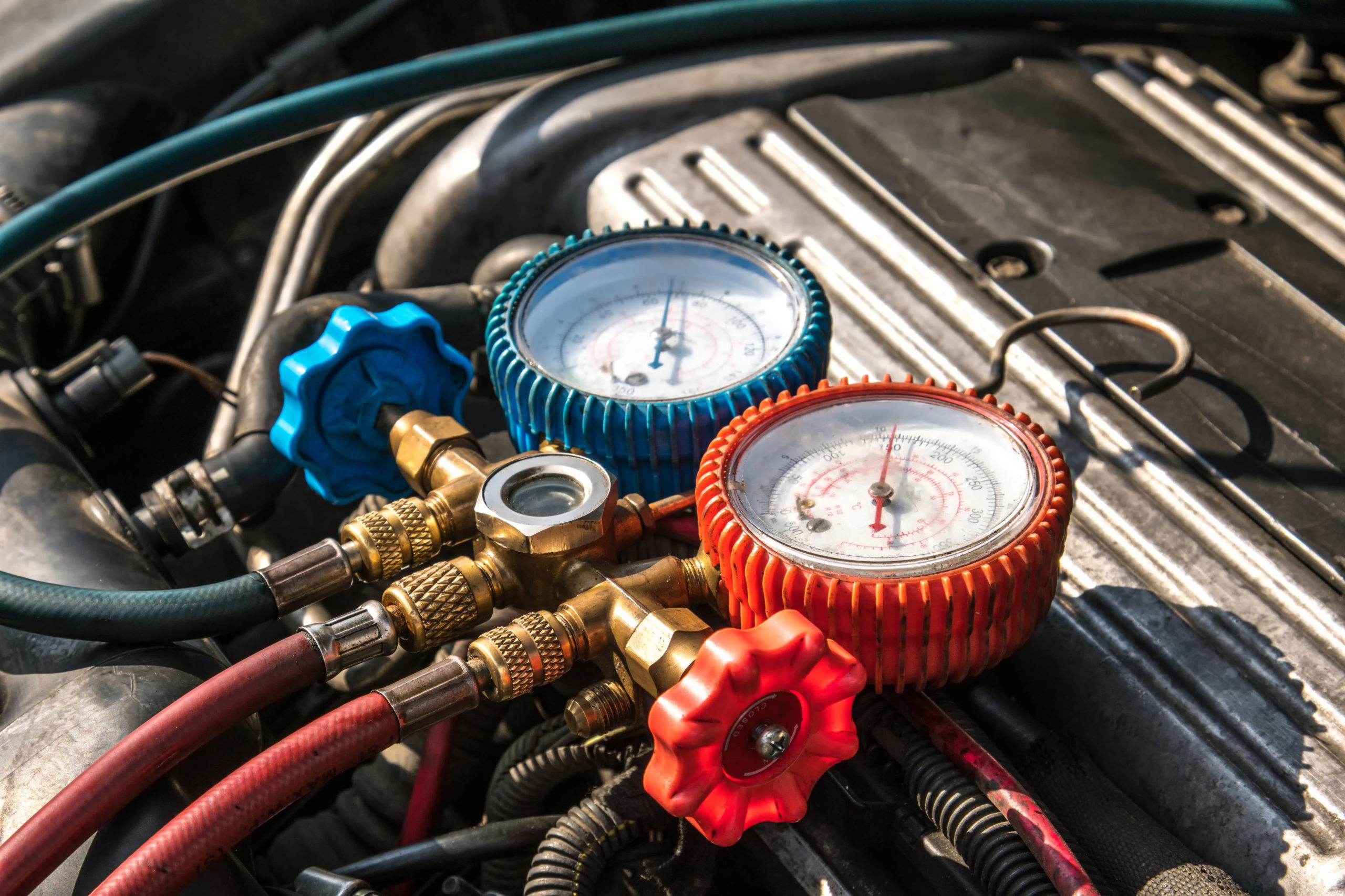 ricarica gas aria condizionata auto